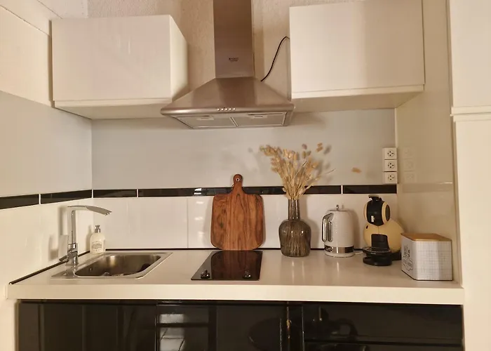 A Deux Pas De La Richelieu Agde